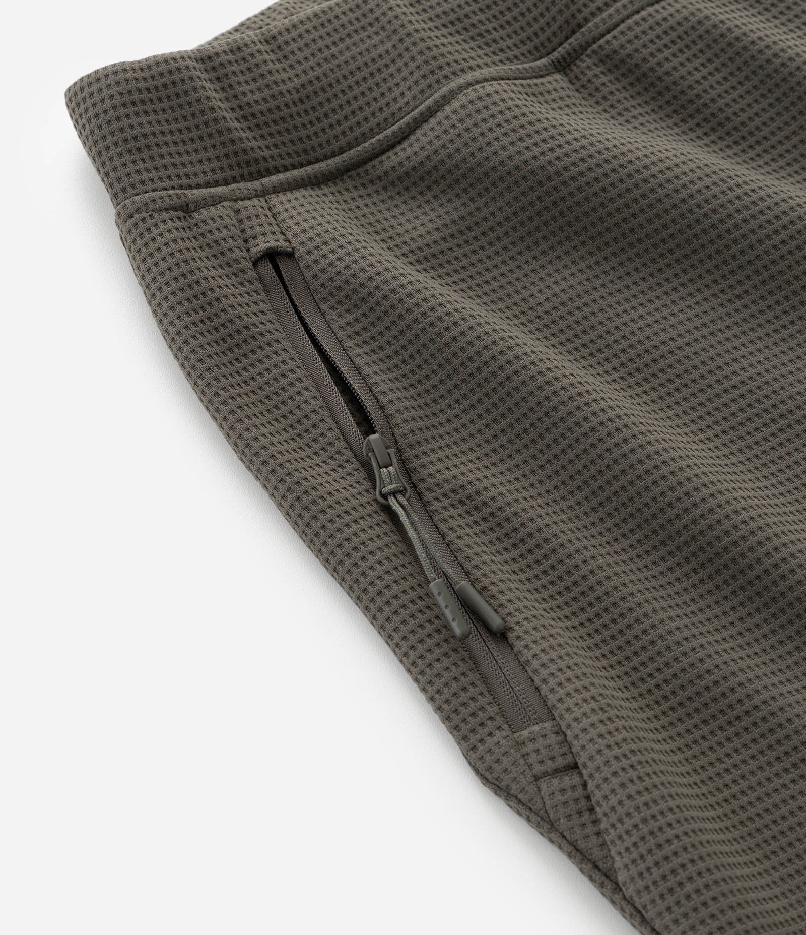 Calça Esportiva em Tecido Texturizado com Zíper nos Bolsos Verde Médio 10