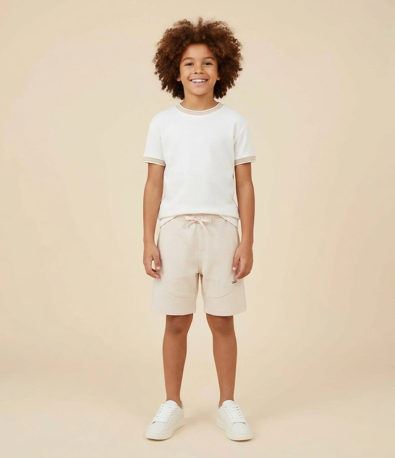 Bermuda Infantil em Moletom com Bolsos Laterais - Tam 5 a 14 Anos Off White 1