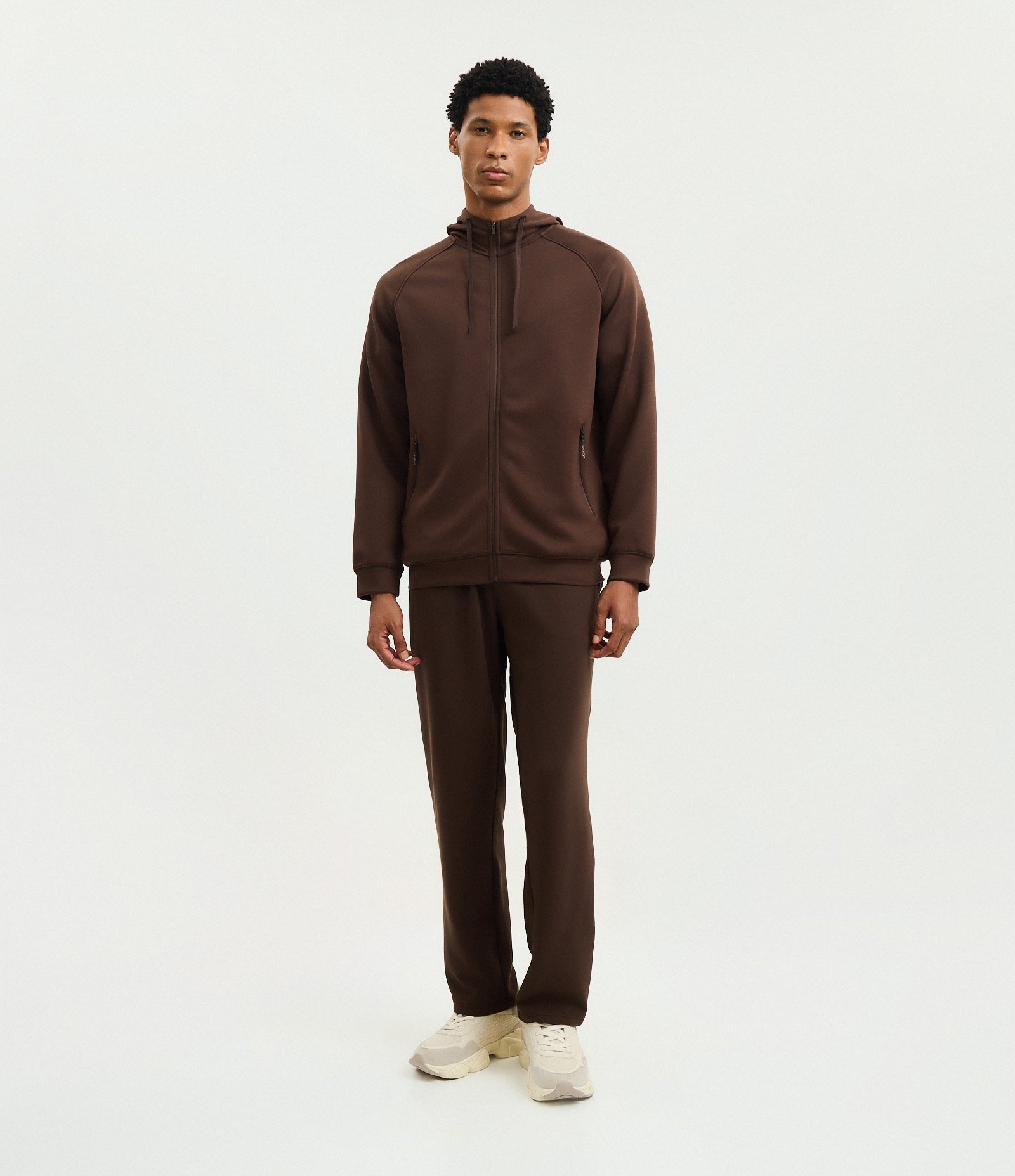 Calça Esportiva Reta em Moletom Tech com Bolsos Marrom Escuro 1