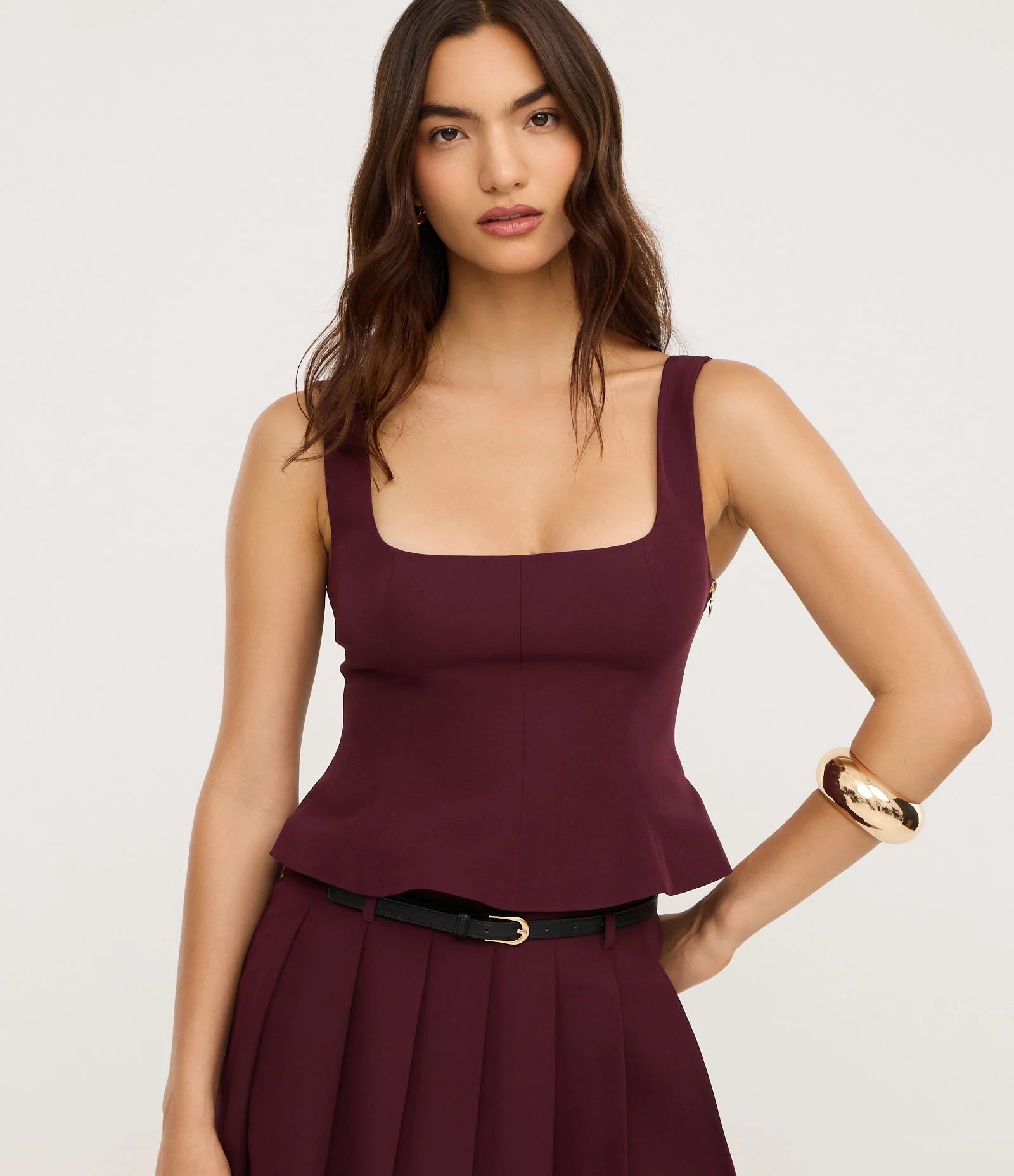 Blusa Alfaiatada com Decote Quadrado e Barra Estruturada Vinho 1