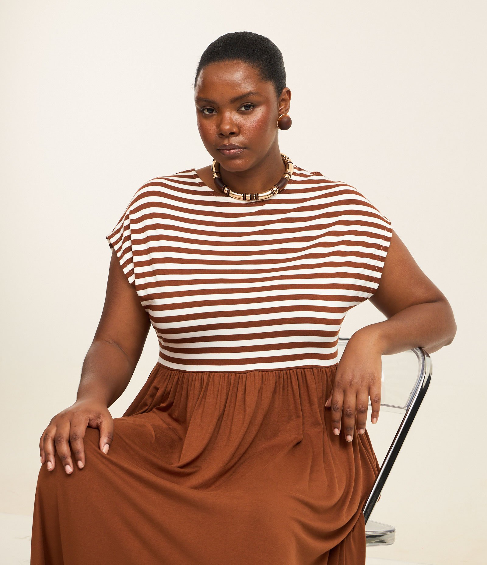 Vestido Midi em Viscolycra Listrado Lisa Curve & Plus Size Marrom 2