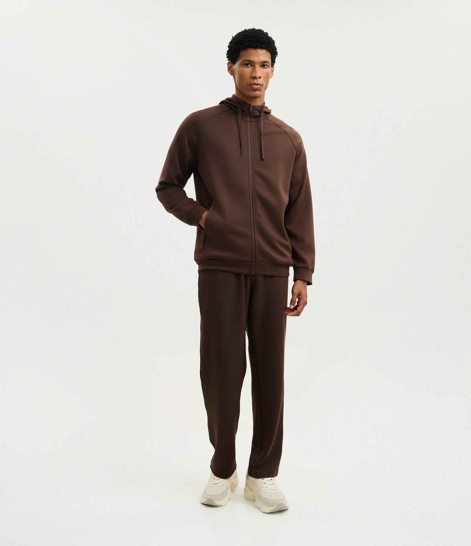 Casaco Tech Fleece Esportivo com Capuz e Zíper Marrom 2