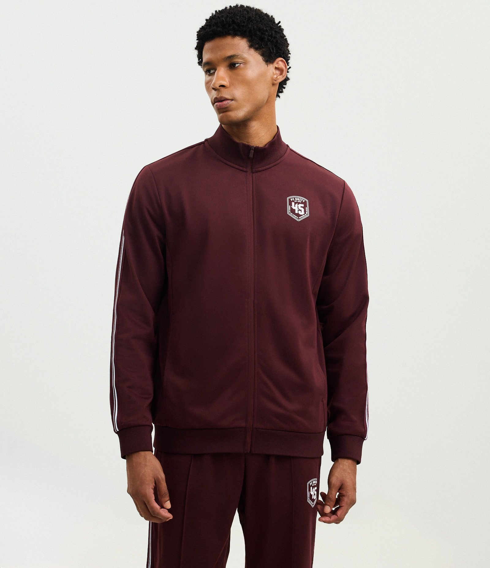 Calça Esportiva em Helanca com Listras Laterais Bordô 5