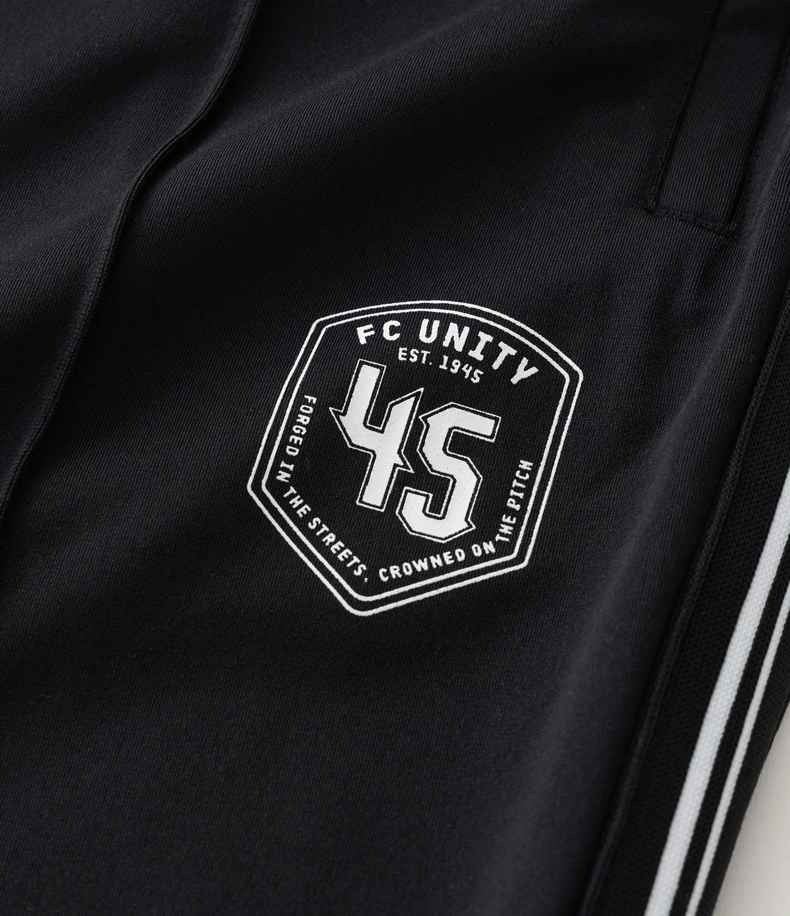 Calça Esportiva em Helanca com Listras Laterais Preto 11