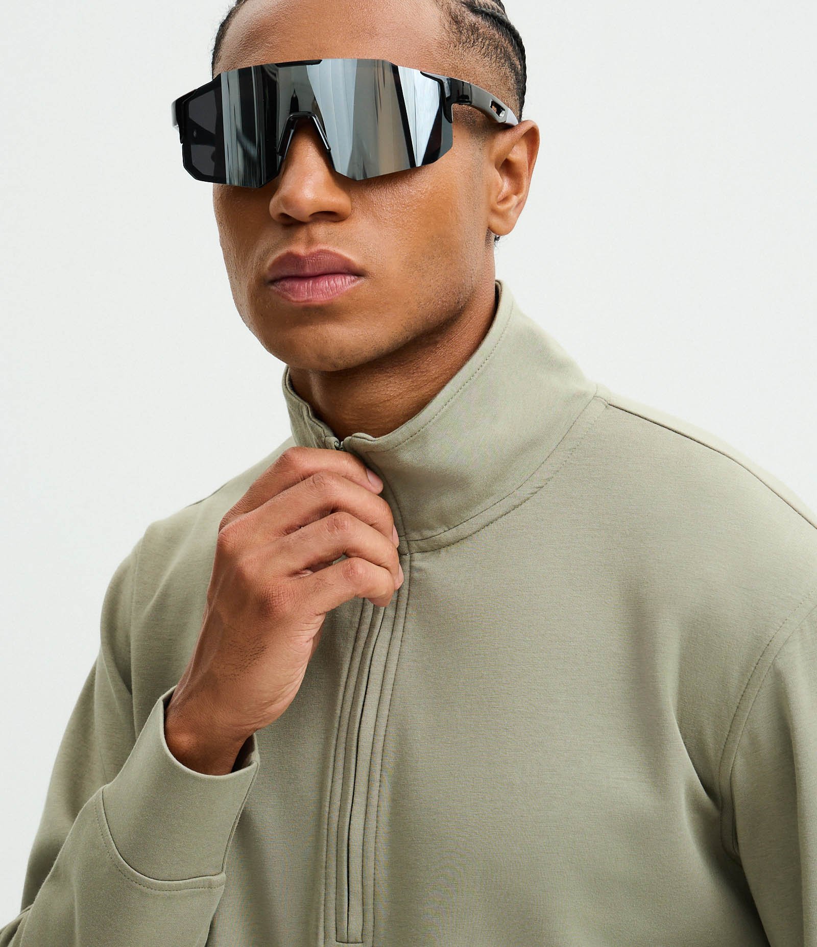 Blusão em Microfibra Liso com Zíper Verde 4