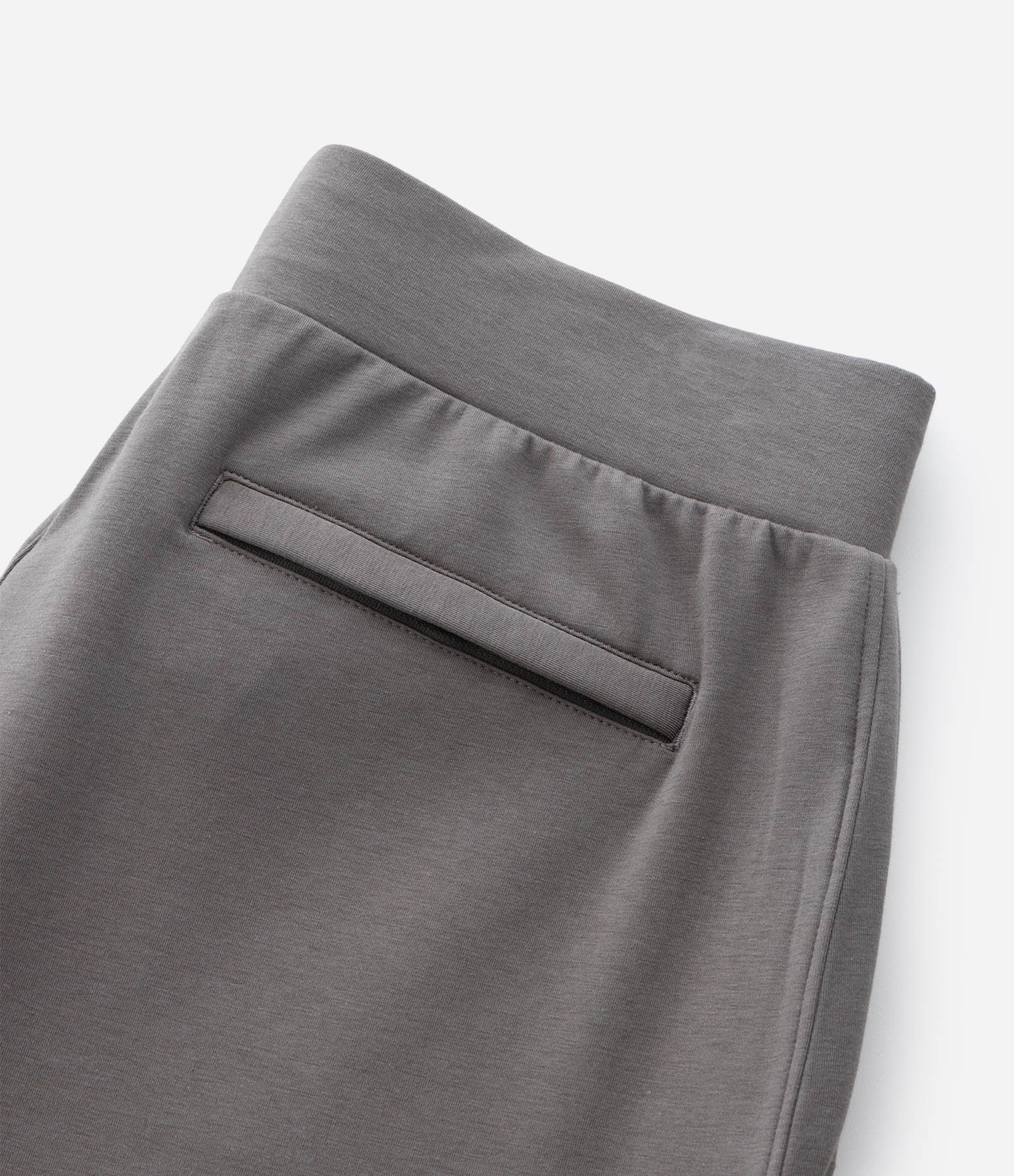 Calça Reta Esportiva em Moletom Tecnológico Cinza 10