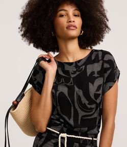 Blusa em Ribana com Estampa Abstrata