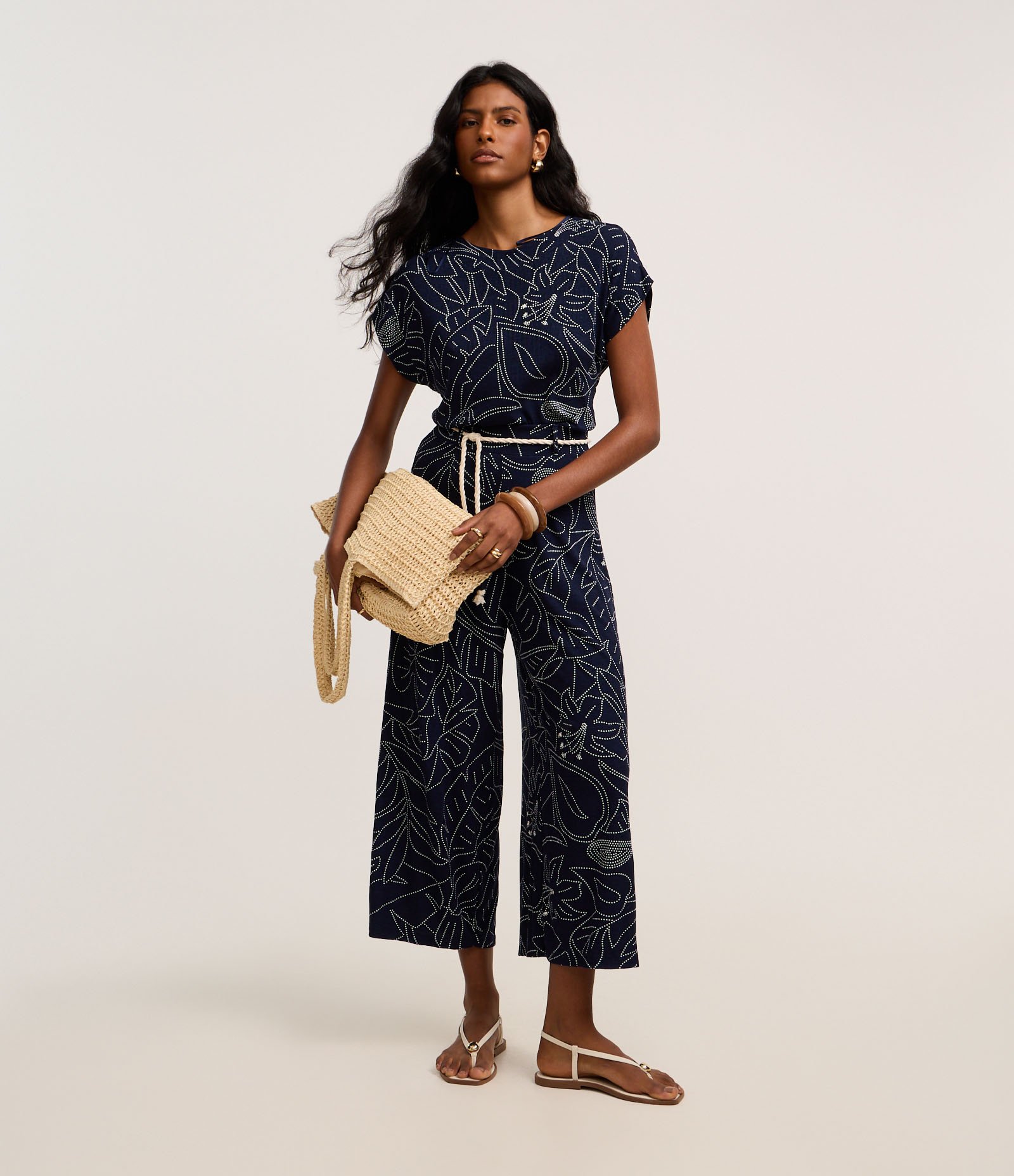 Blusa Canelada em Ribana com Estampa Floral e Folhagem Azul Marinho 2