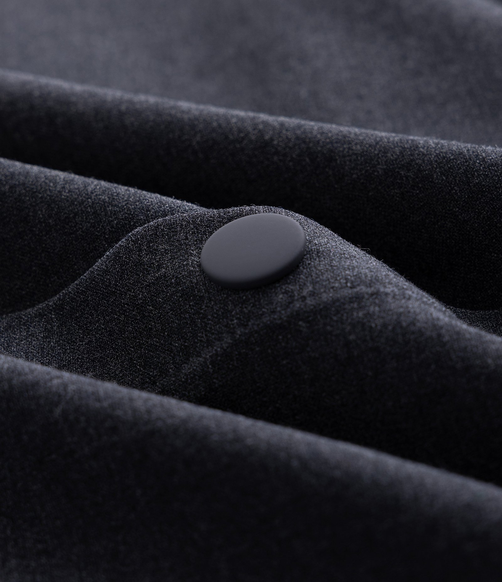 Camisa Comfort em Poliviscose com Bolsos Frontais Preto 6