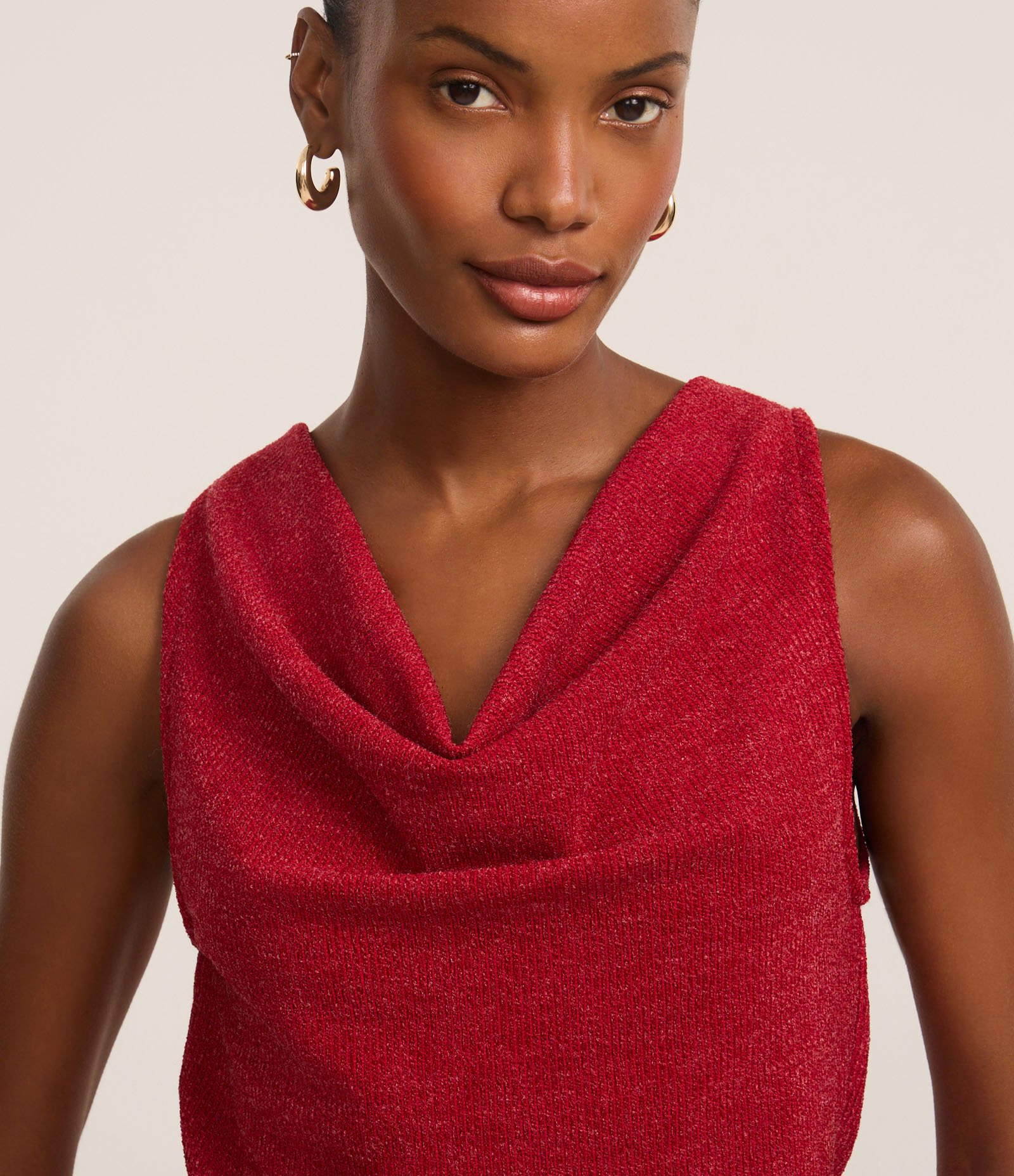 Blusa em Tricô com Decote Degagê Vermelho 4