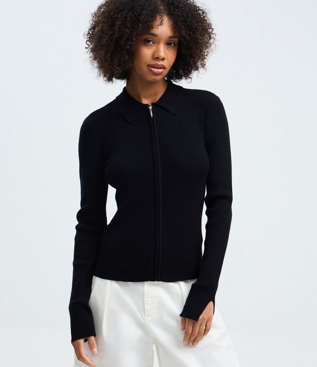 Blusa Manga Longa em Tricô Texturizado com Zíper Frontal Preto
