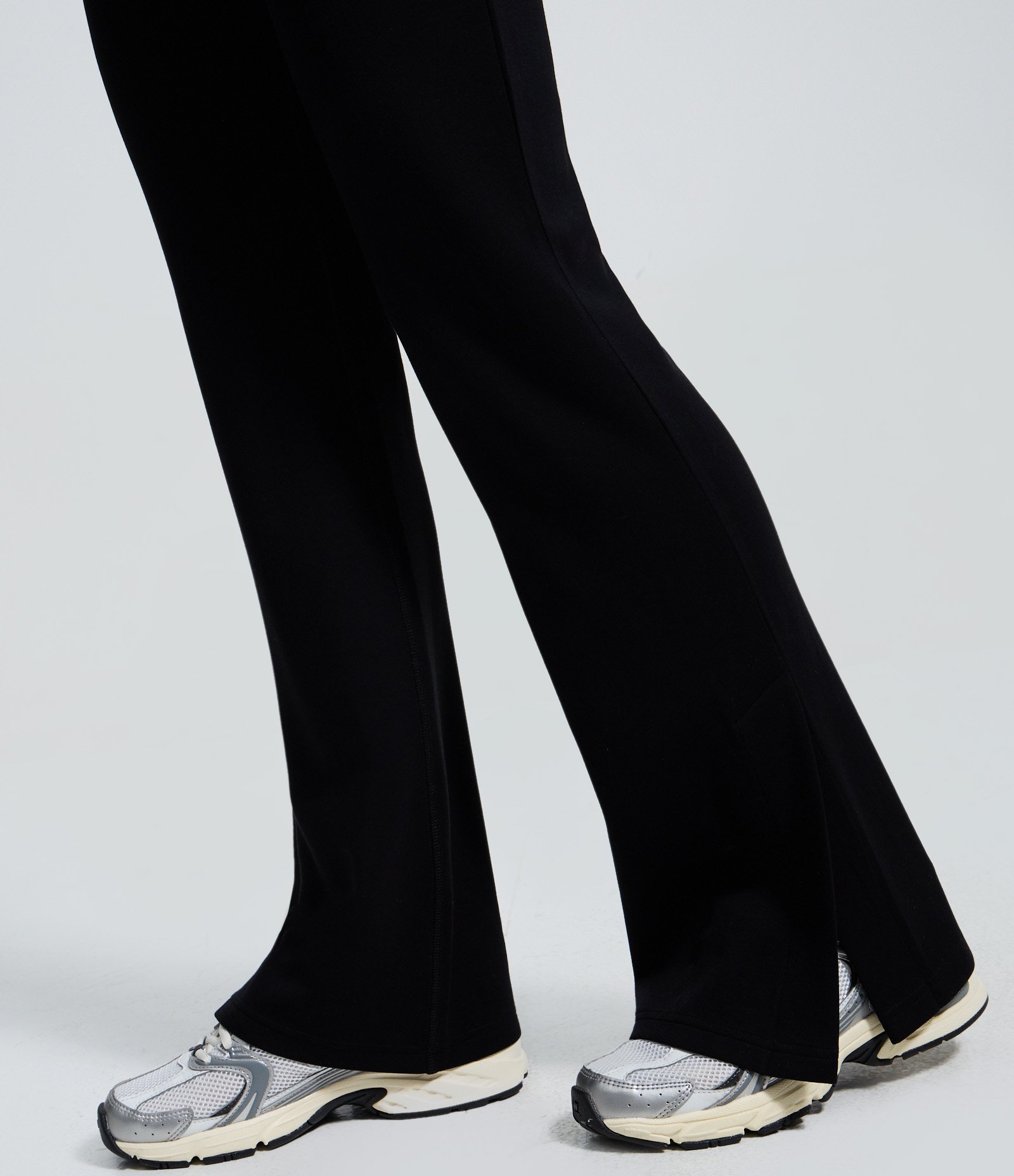 Calça Flare em Microfibra Mescla Preto 4