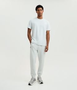 Calça Jogger Esportiva em Moletom Tecnológico