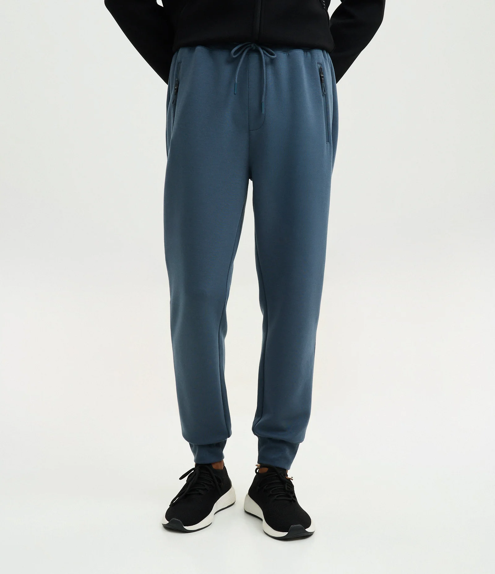 Calça Jogger Esportiva em Moletom Tecnológico Azul Profundo 2