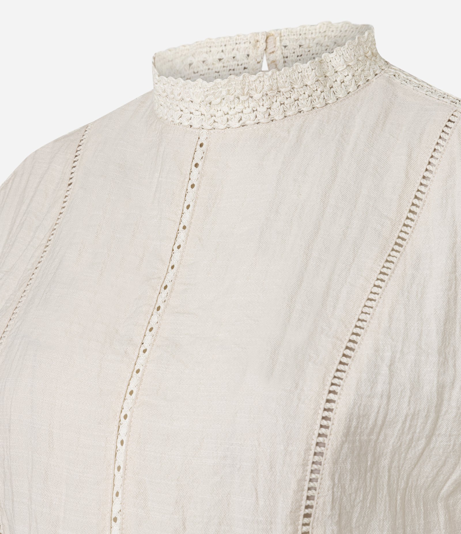 Blusa em Viscose com Gola Padre e Renda na Barra Bege 2