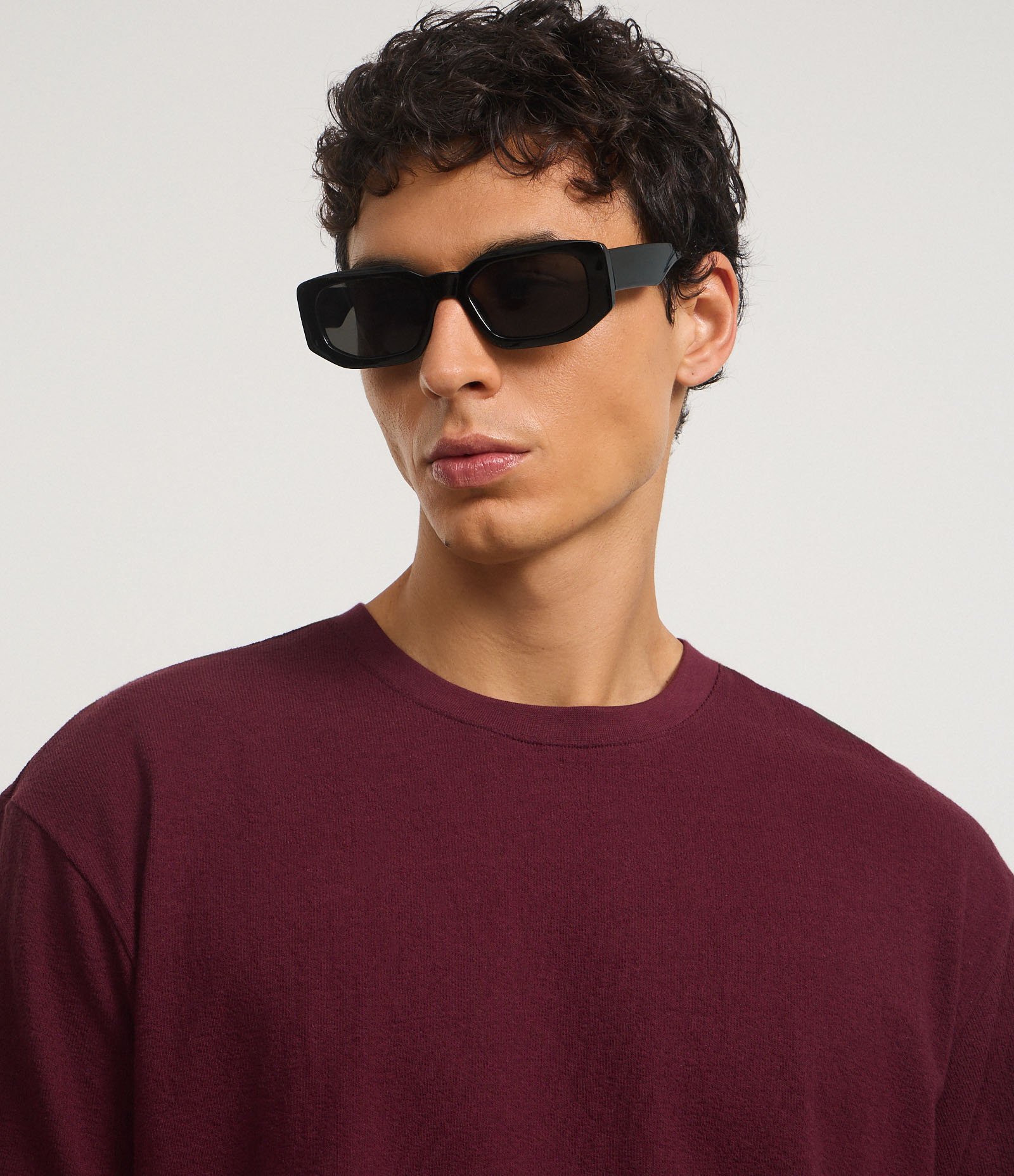 Camiseta Boxy em Algodão Texturizada Vinho 4