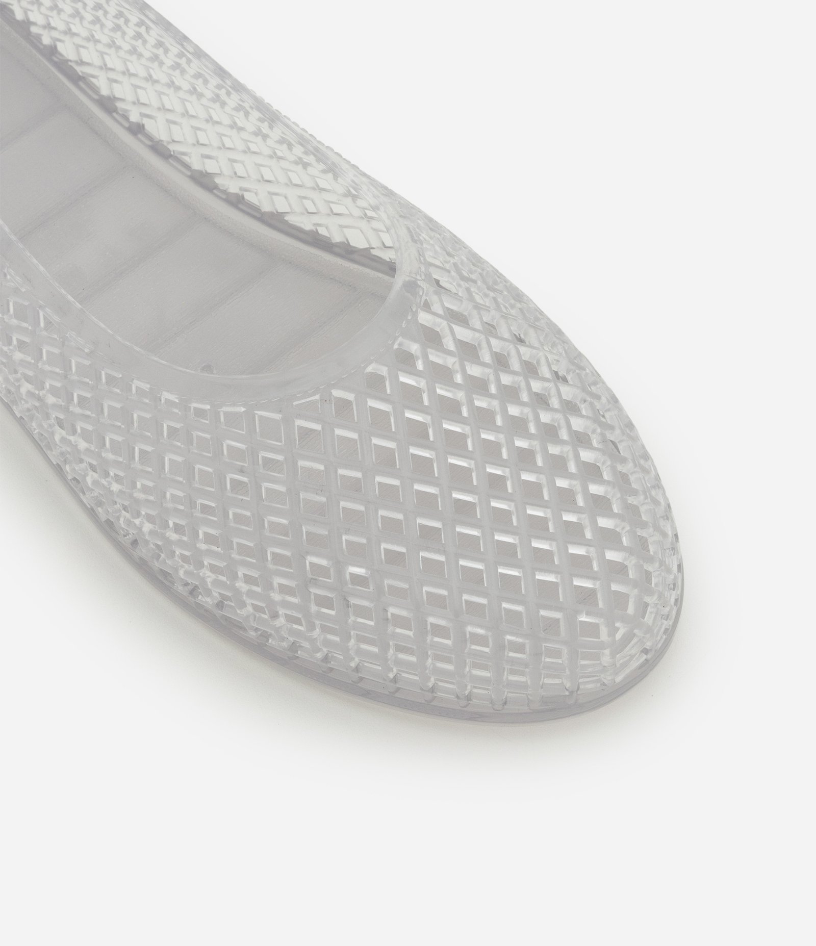 Sapatilha em Jelly com Furinhos Transparente 4