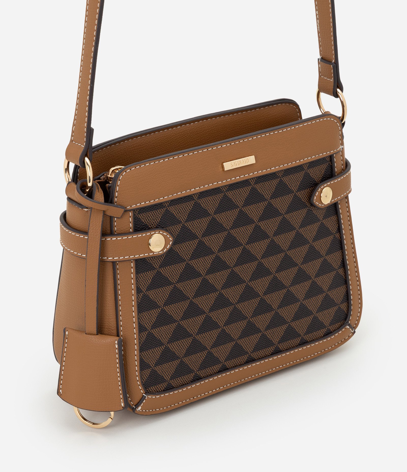 Bolsa Postman Média em PU com Estampa de Triângulos Marrom 1