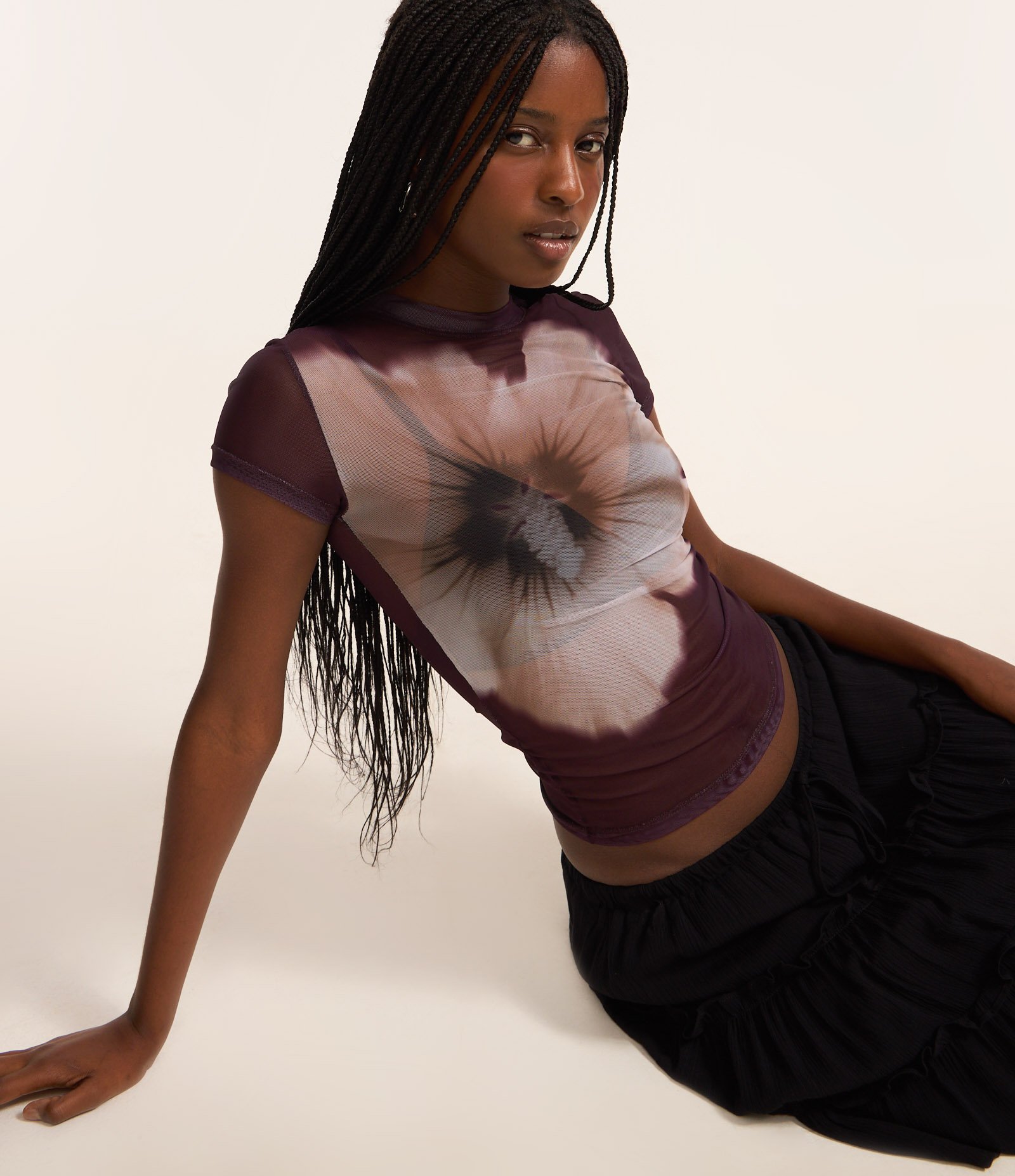 Blusa em Tule com Estampa Floral Cinza 1