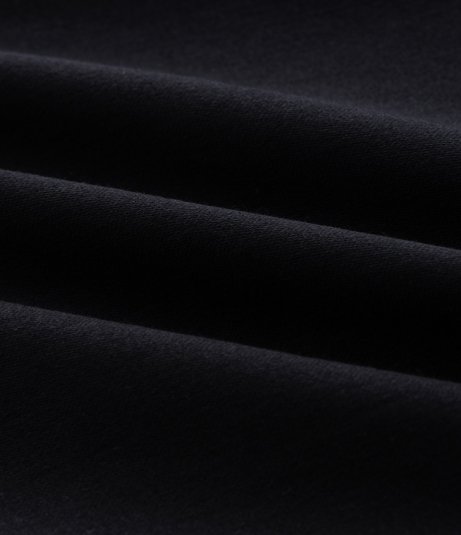 Calça Slim em Sarja Cós com Passantes e Bolso Preto 7