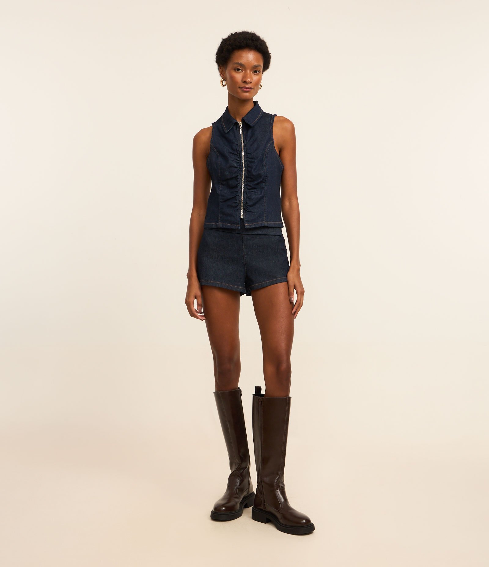 Colete em Jeans com Zíper e Detalhe Drapeado Azul 2