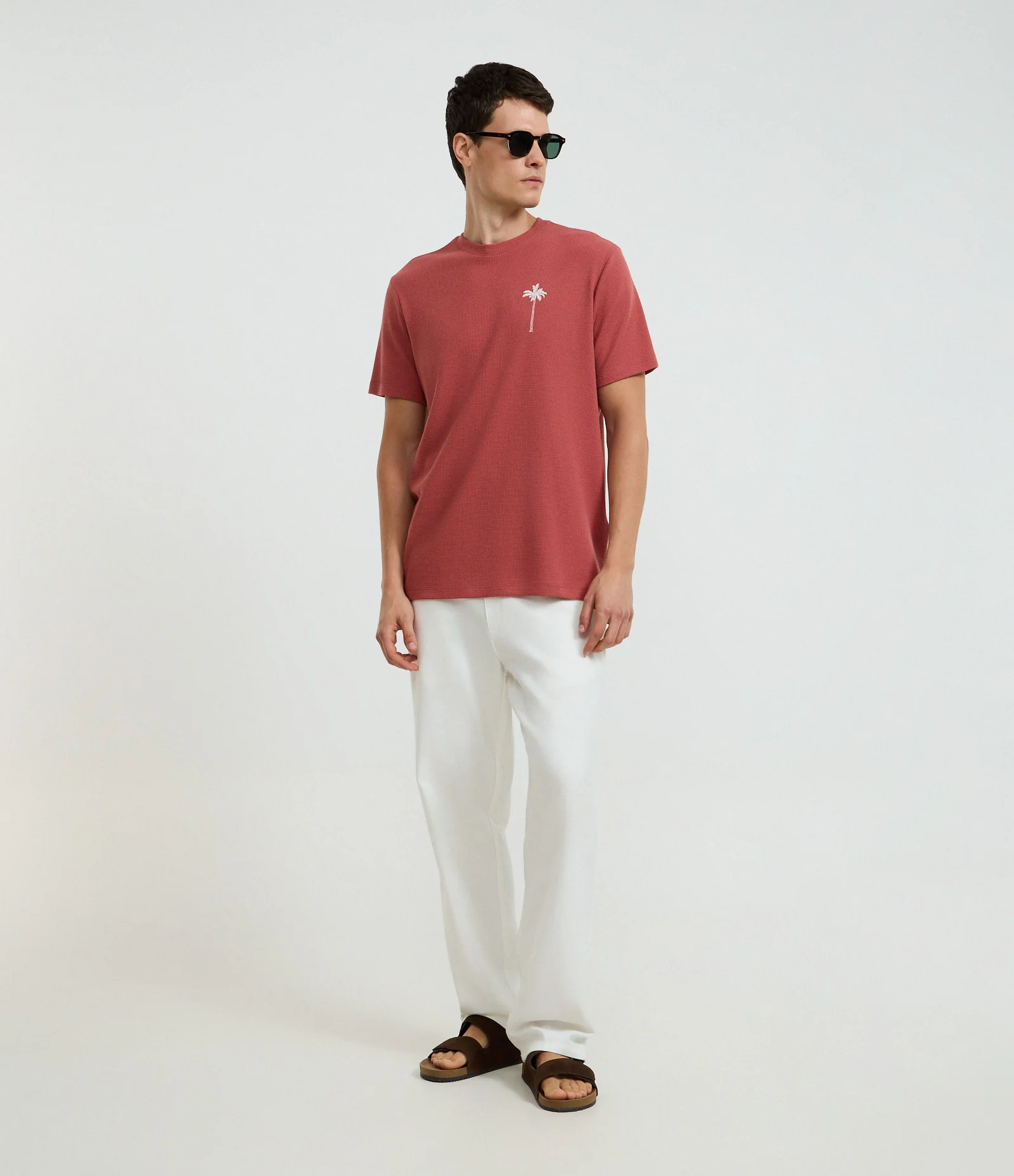 Camiseta Regular em Algodão com Textura e Bordado Vintage Forest Vermelho 2