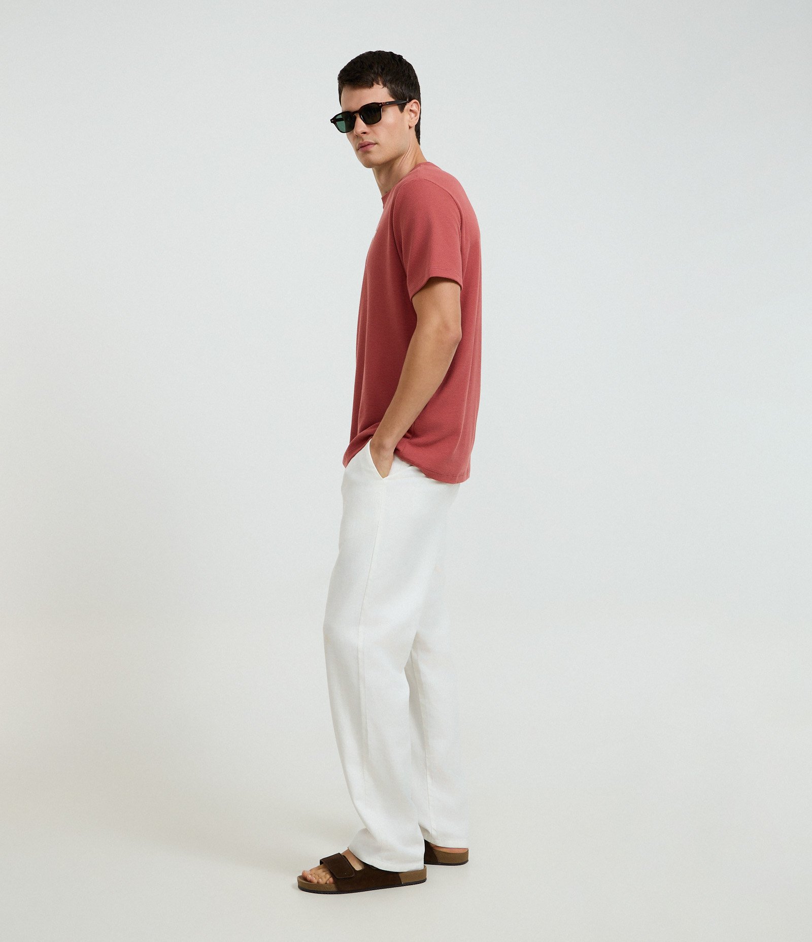 Camiseta Regular em Algodão com Textura e Bordado Vintage Forest Vermelho 4