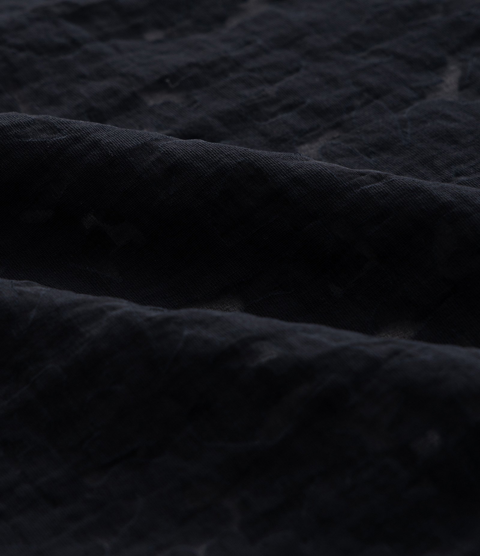 Camisa Boxy em Viscose Texturizado Efeito Vazado Preto 5
