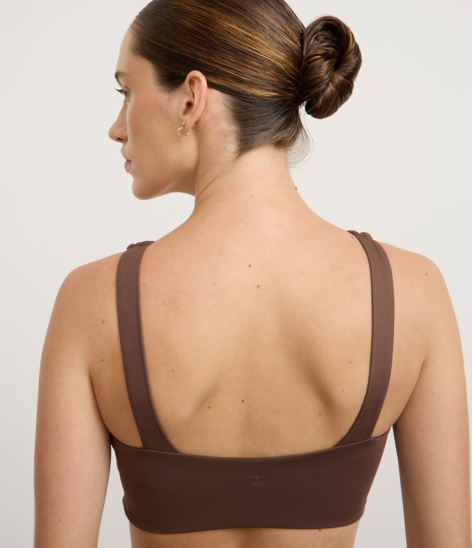 Top Halter com Bojo em Microfibra Marrom 4