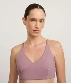 Top Esportivo Transpassado em Microfibra com Bojo e Viés Duplos nas Costas