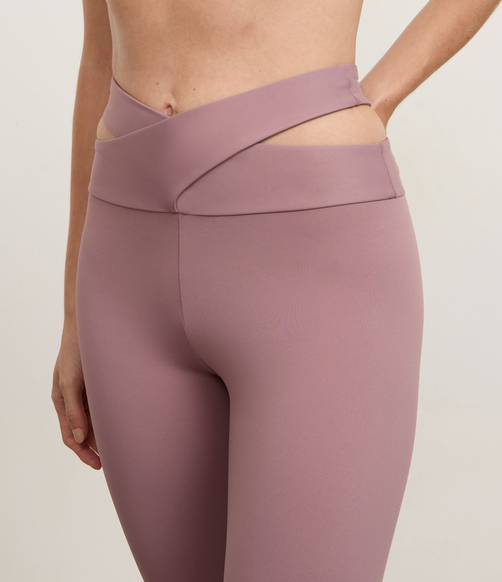 Calça Legging Esportiva em Microfibra com Cós Transpassado Roxo 3