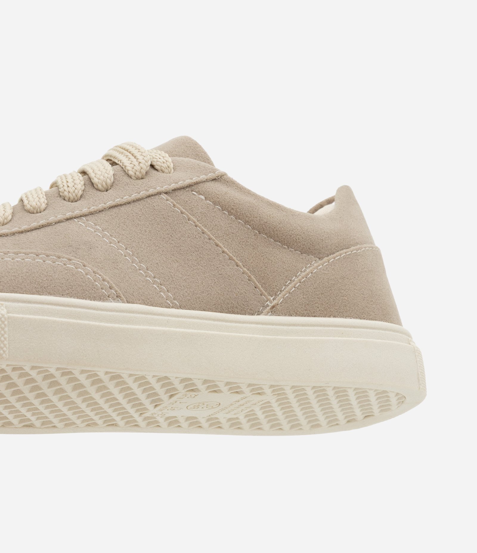 Tênis Infantil em Suede com Recortes - Tam 28 ao 34 Bege 2