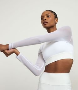 Top Feminino Esportivo com Bojo em Microfibra e Sobreposição em Tule