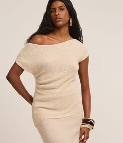 Blusa Texturizada em Tricô com Decote Assimétrico