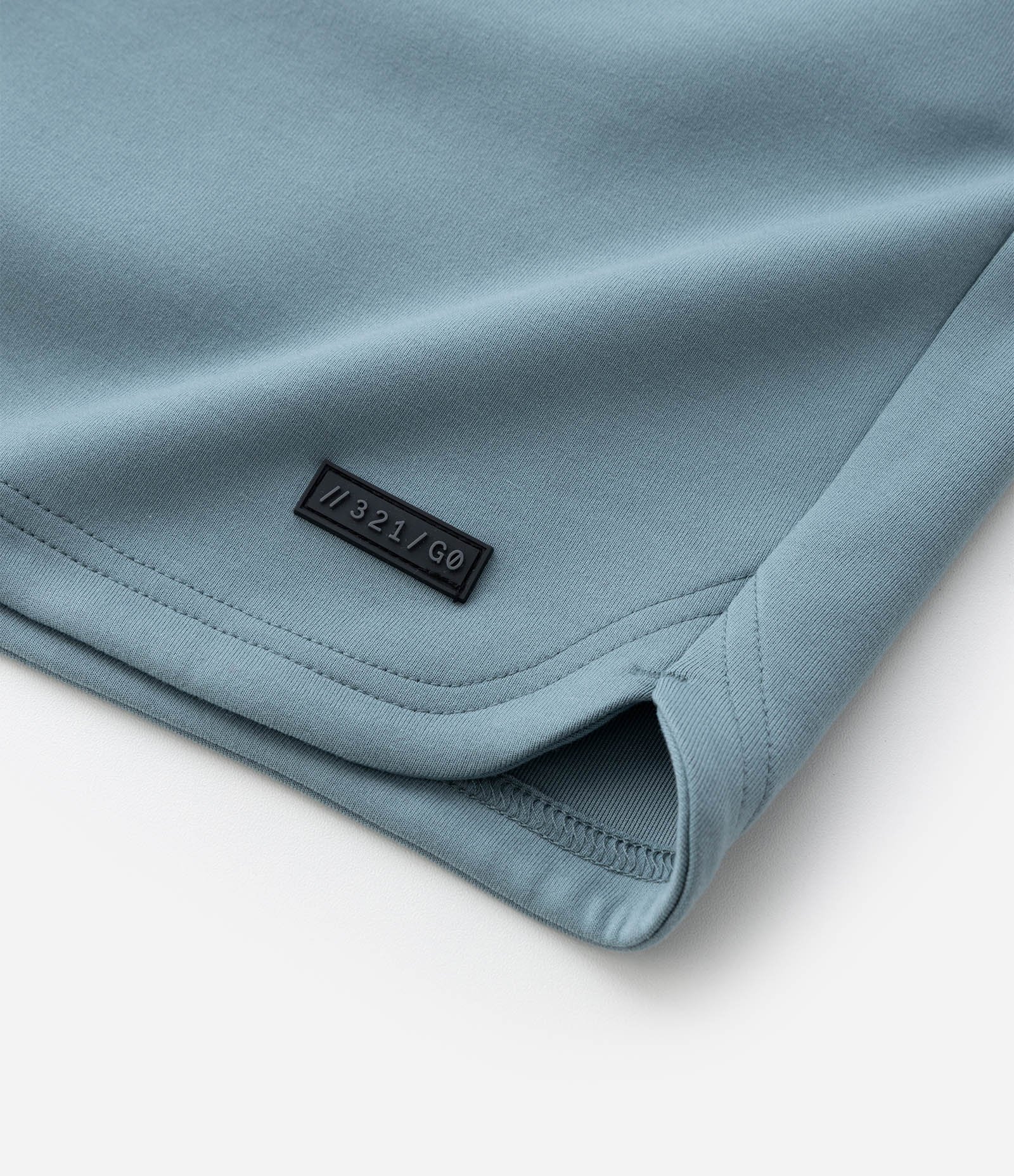 Bermuda Esportiva em Moletom Tecnológico com Cós Elástico e Zíper no Bolso Azul Chumbo 9