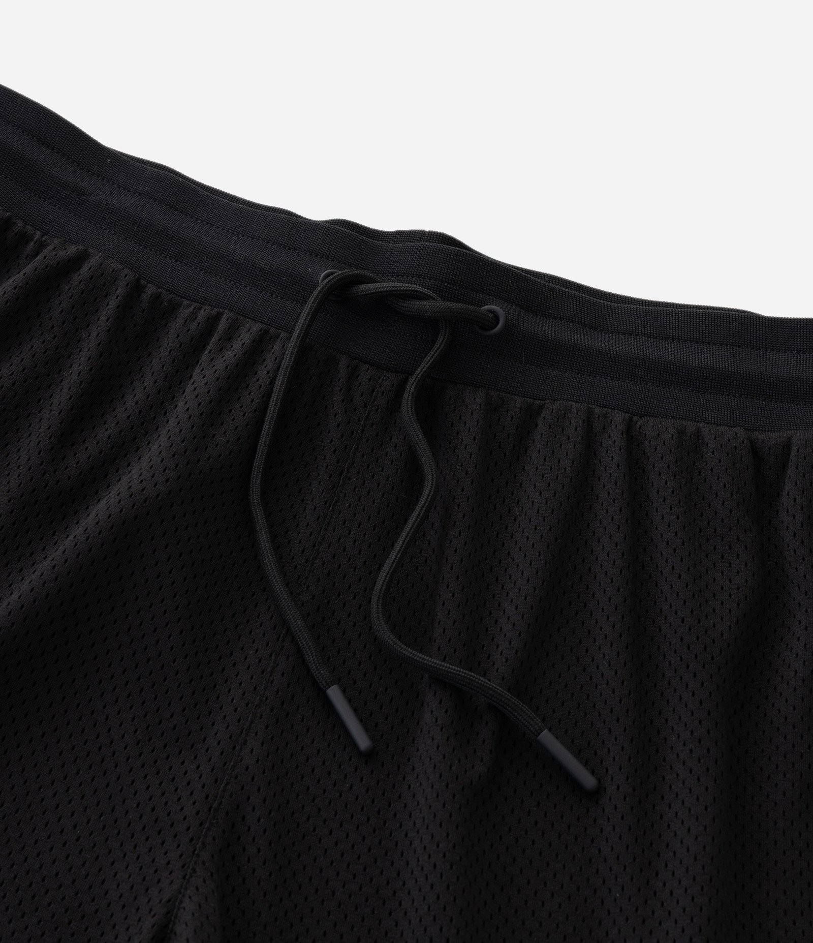 Bermuda em Tecnologia Dry Lisa com Fita na Barra e Lateral Preto 9