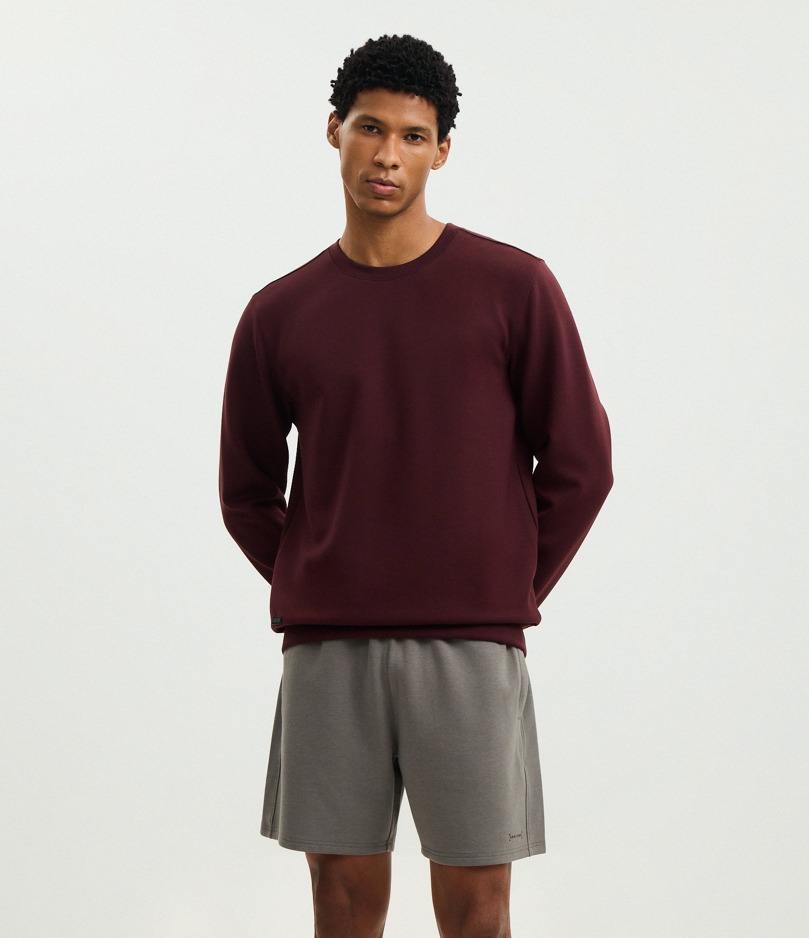 Bermuda Esportiva Tecnológica em Moletom Cinza 3