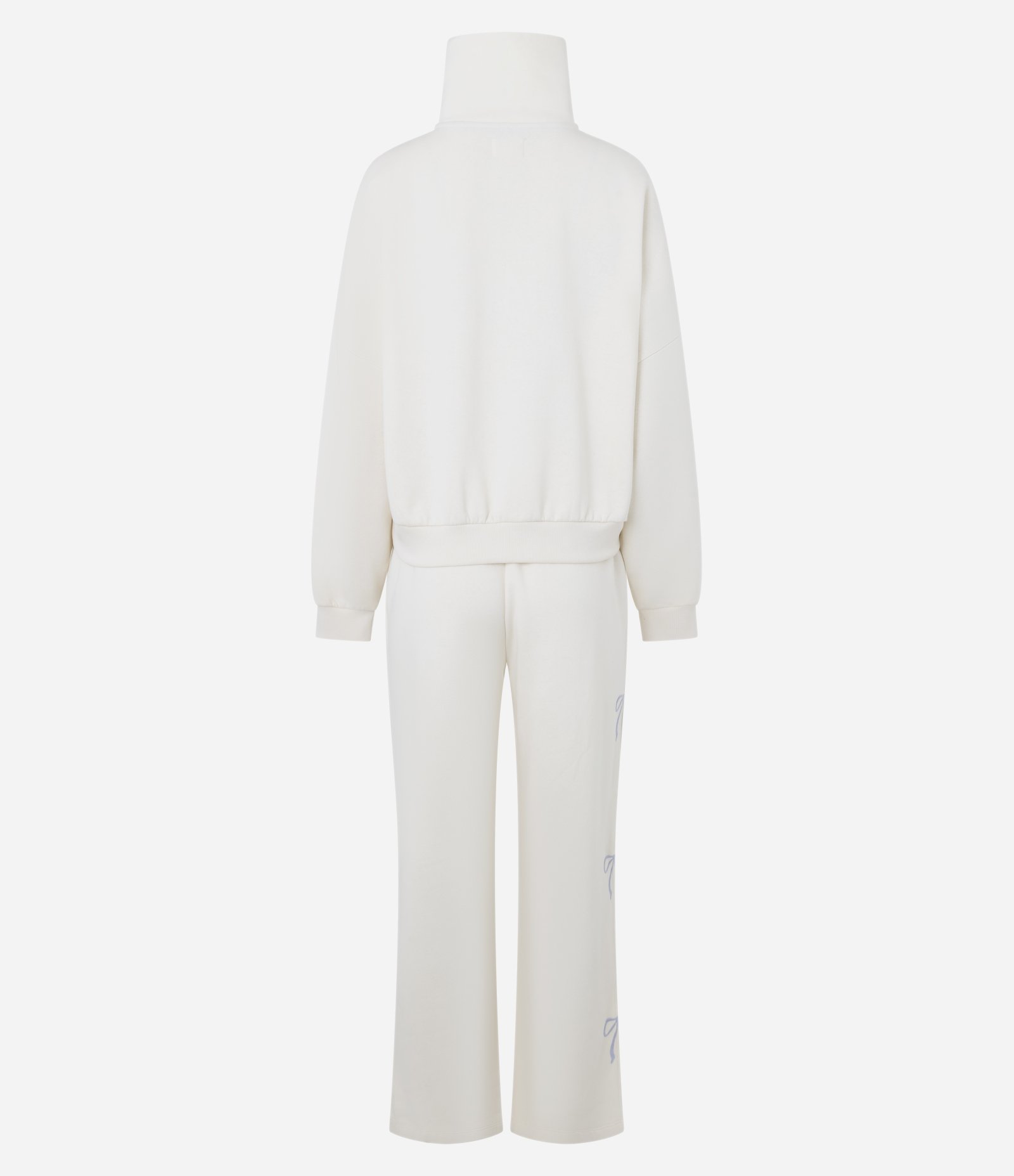 Pijama Longo em Moletom com Bordado de Laços Bege 3