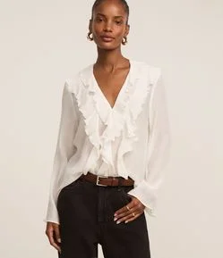 Blusa Texturizada em Viscose com Babado de Decote