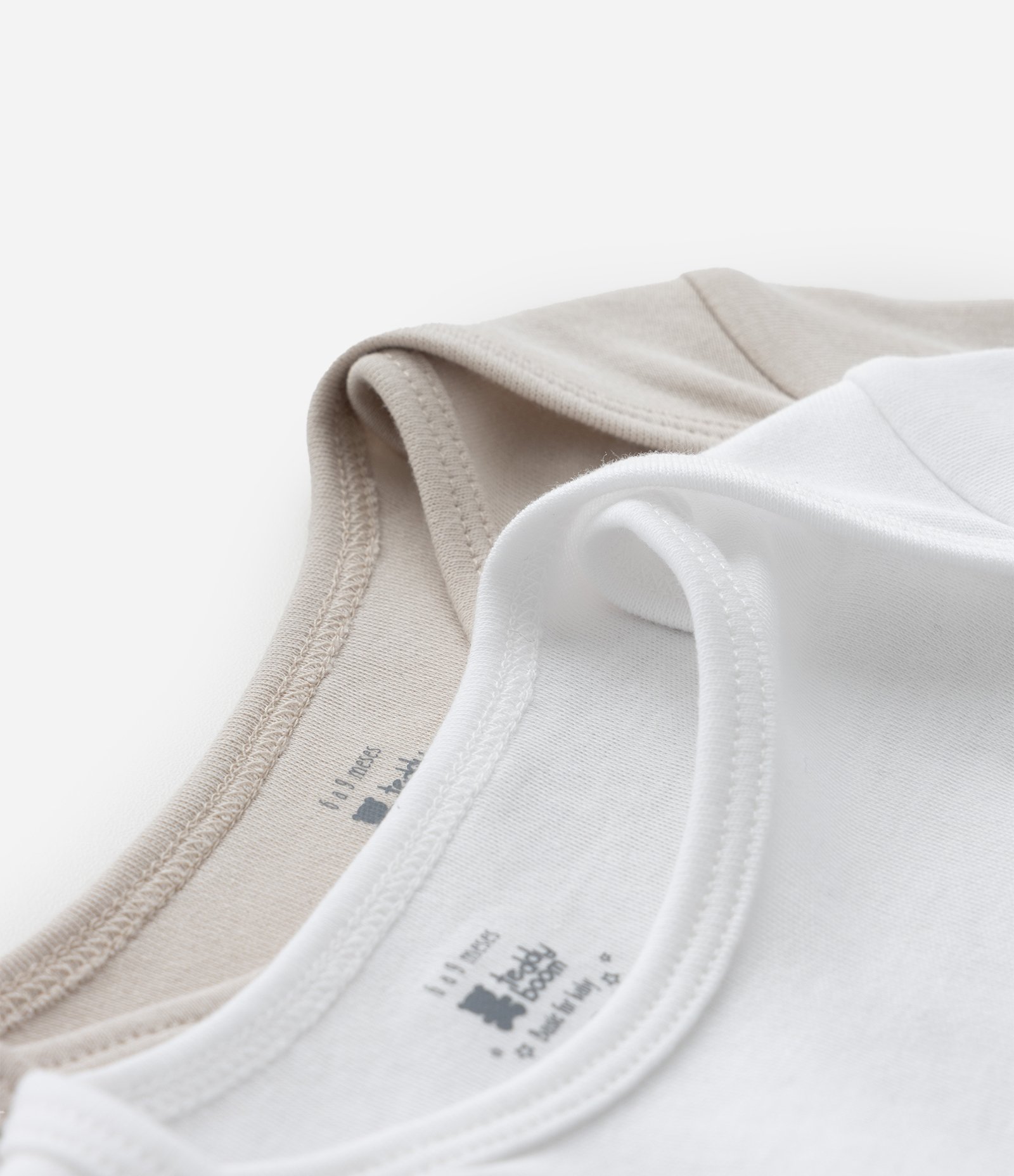 Kit 02 Bodies Infantis em Suedine com Manga Longa - Tam RN a 24 meses Bege/Branco 4