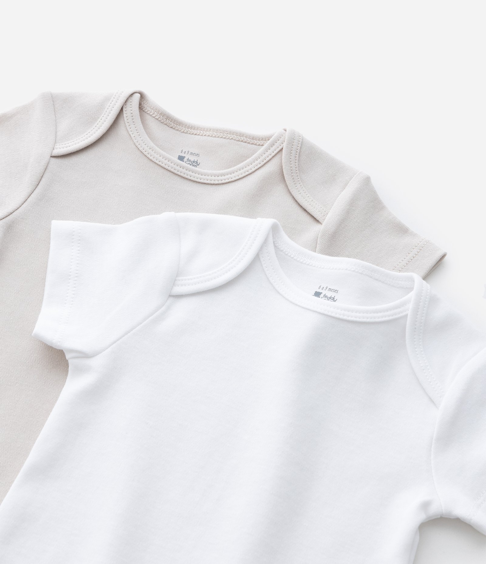 Kit 02 Bodies Básicos em Suedine com Gola Americana - Tam RN a 18 meses Branco/Bege Claro 4