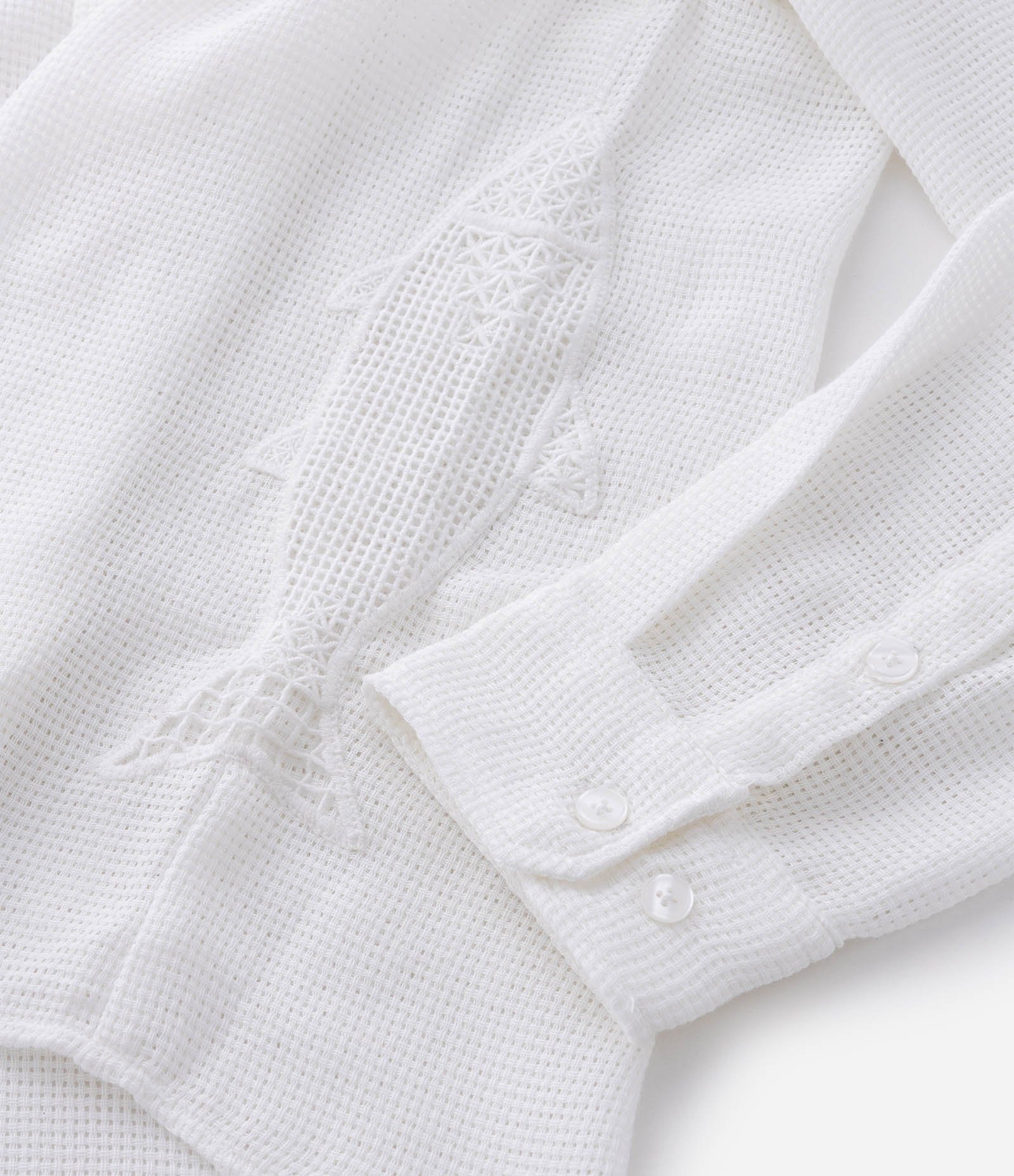 Camisa Manga Longa Texturizada com Detalhes em Bordado de Peixe Off White 8