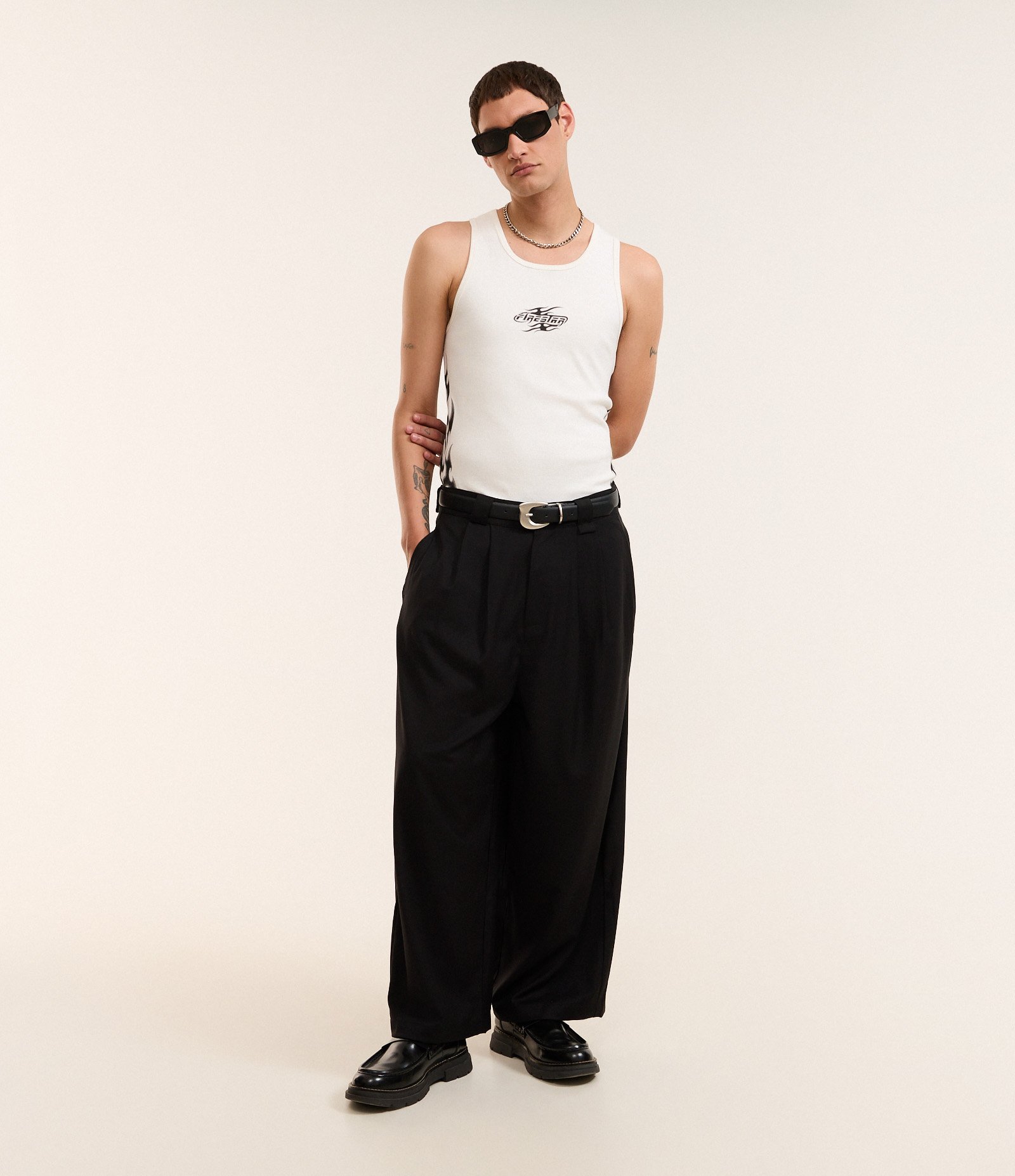 Regata Muscle em Ribana de  Algodão com Estampa Tribal Branco 2