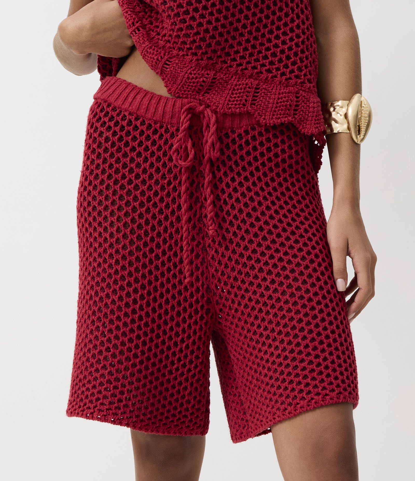 Bermuda em Tricô com Ponto Vazado Vermelho 4