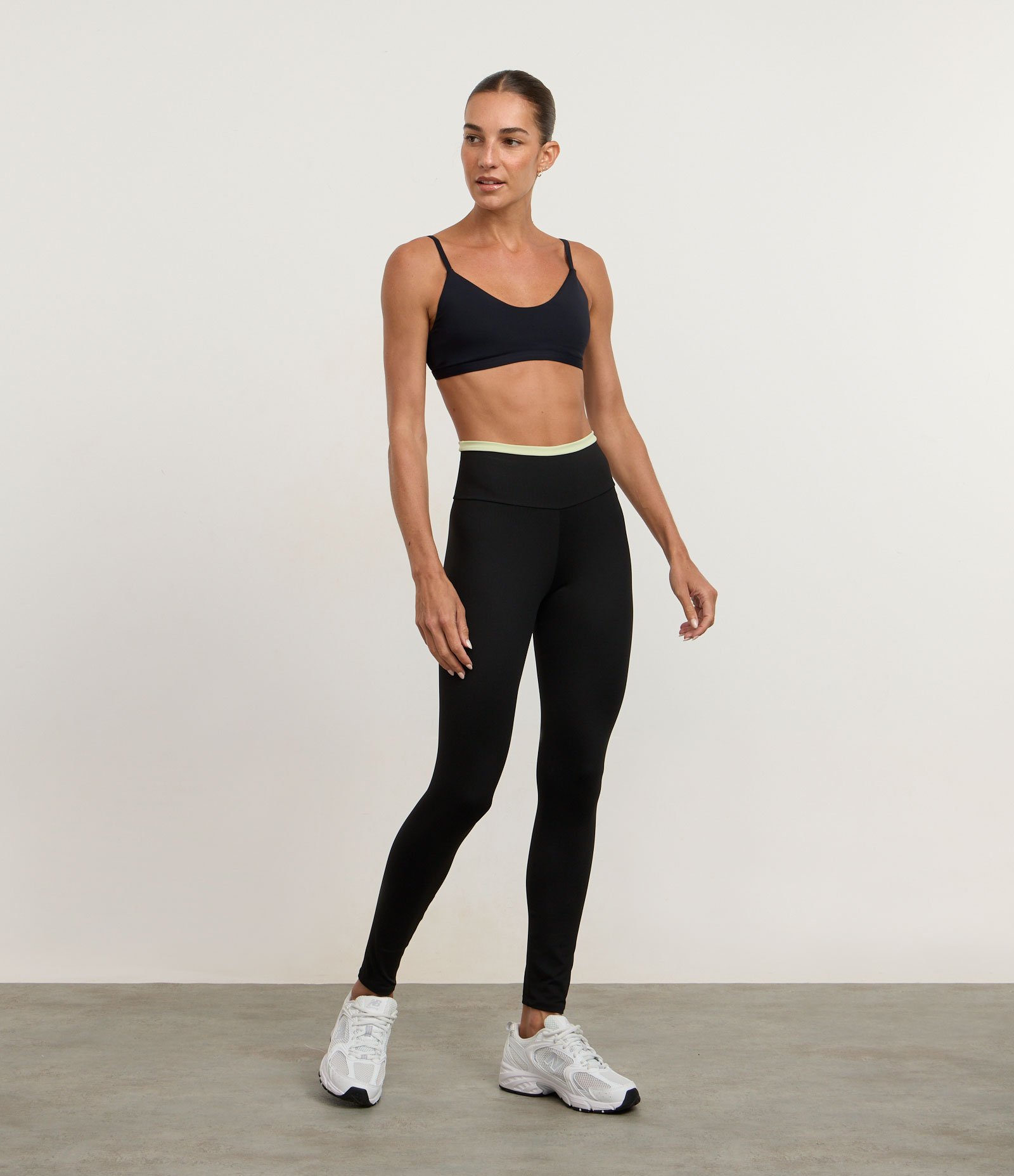 Calça Legging Esportiva com Cós Contrastante Preto 1