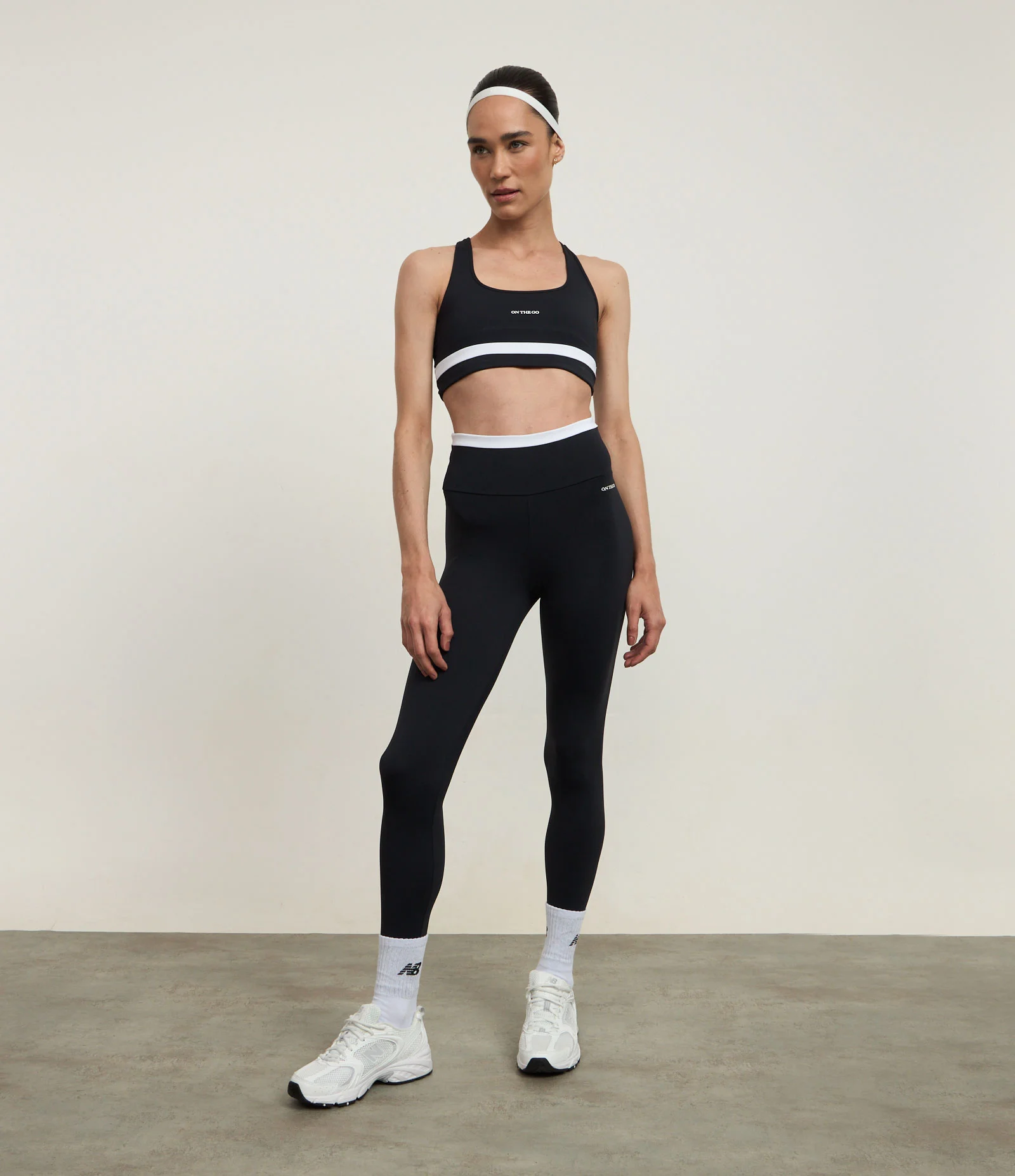 Top Nadador Esportivo em Microfibra com Barra Contrastante e Lettering Preto 2