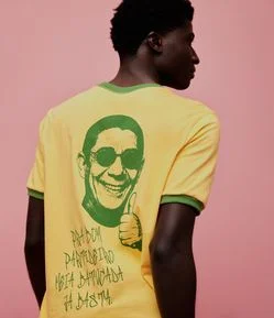 Camiseta Regular em Algodão com Estampa Zeca Pagodinho