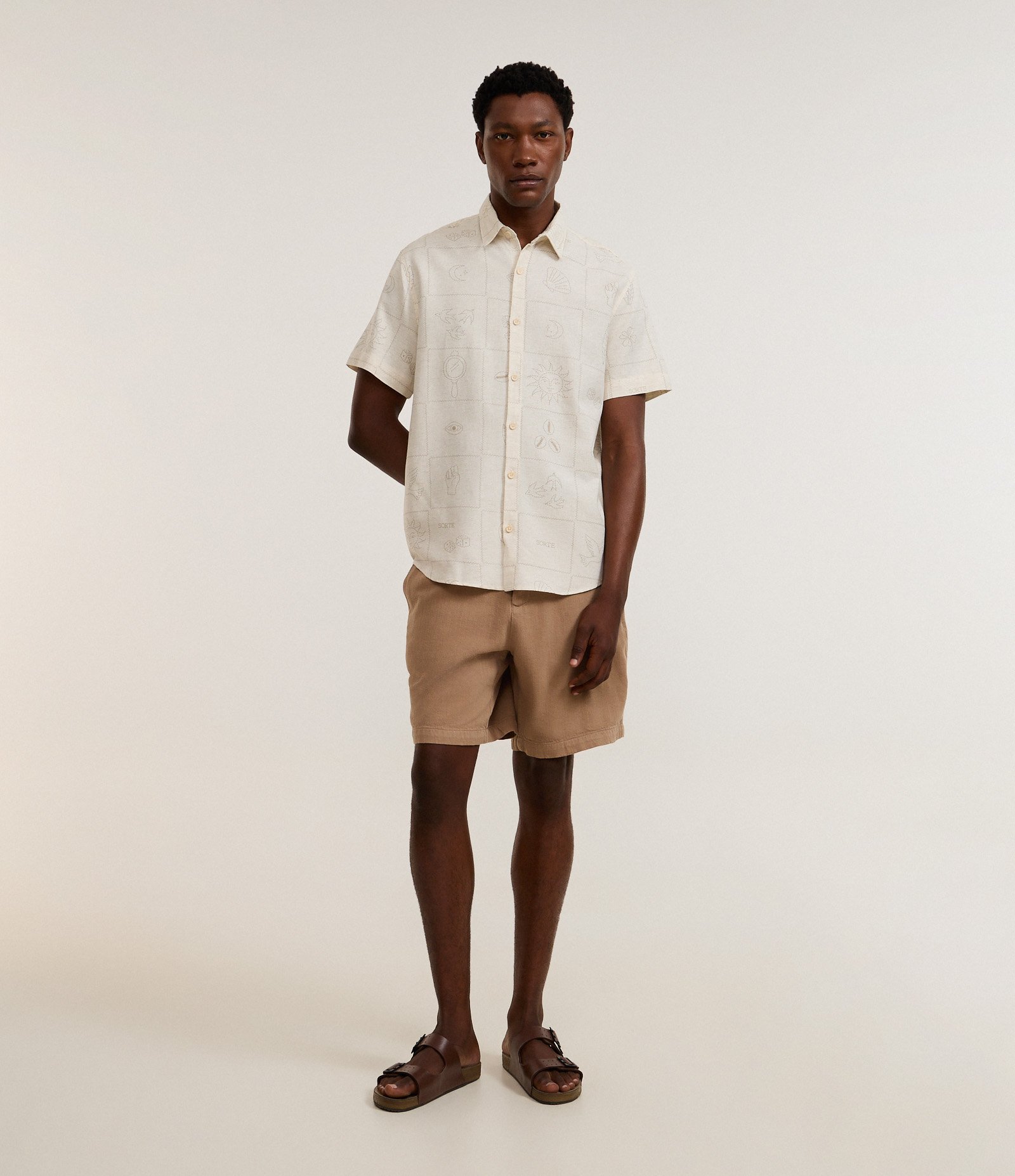 Camisa Regular em Algodão com Bordado Floral Branco 2