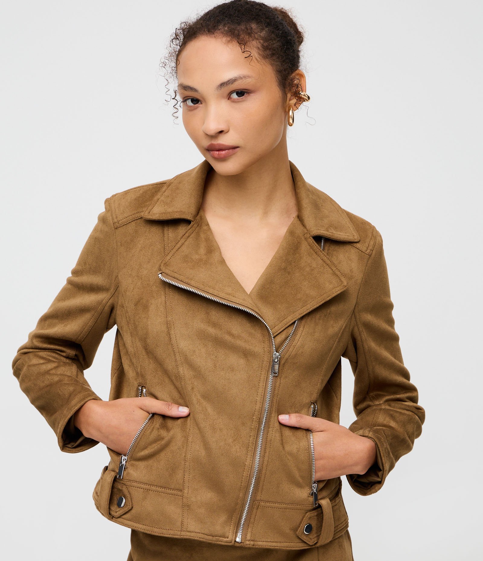 Jaqueta Biker em Suede com Bolsos e Zíper Caramelo 3