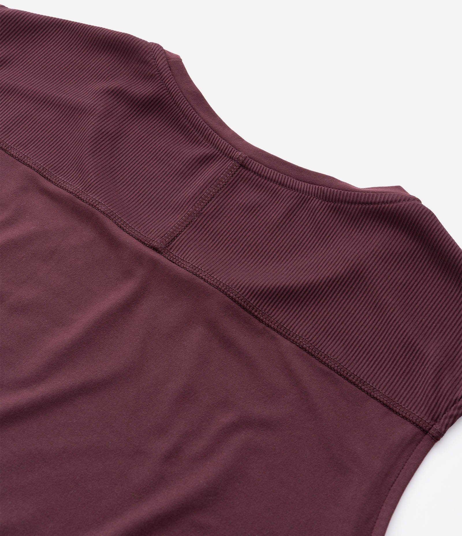 Regata Esportiva com Tecnologia Dry e Lettering em Gel bordô 7